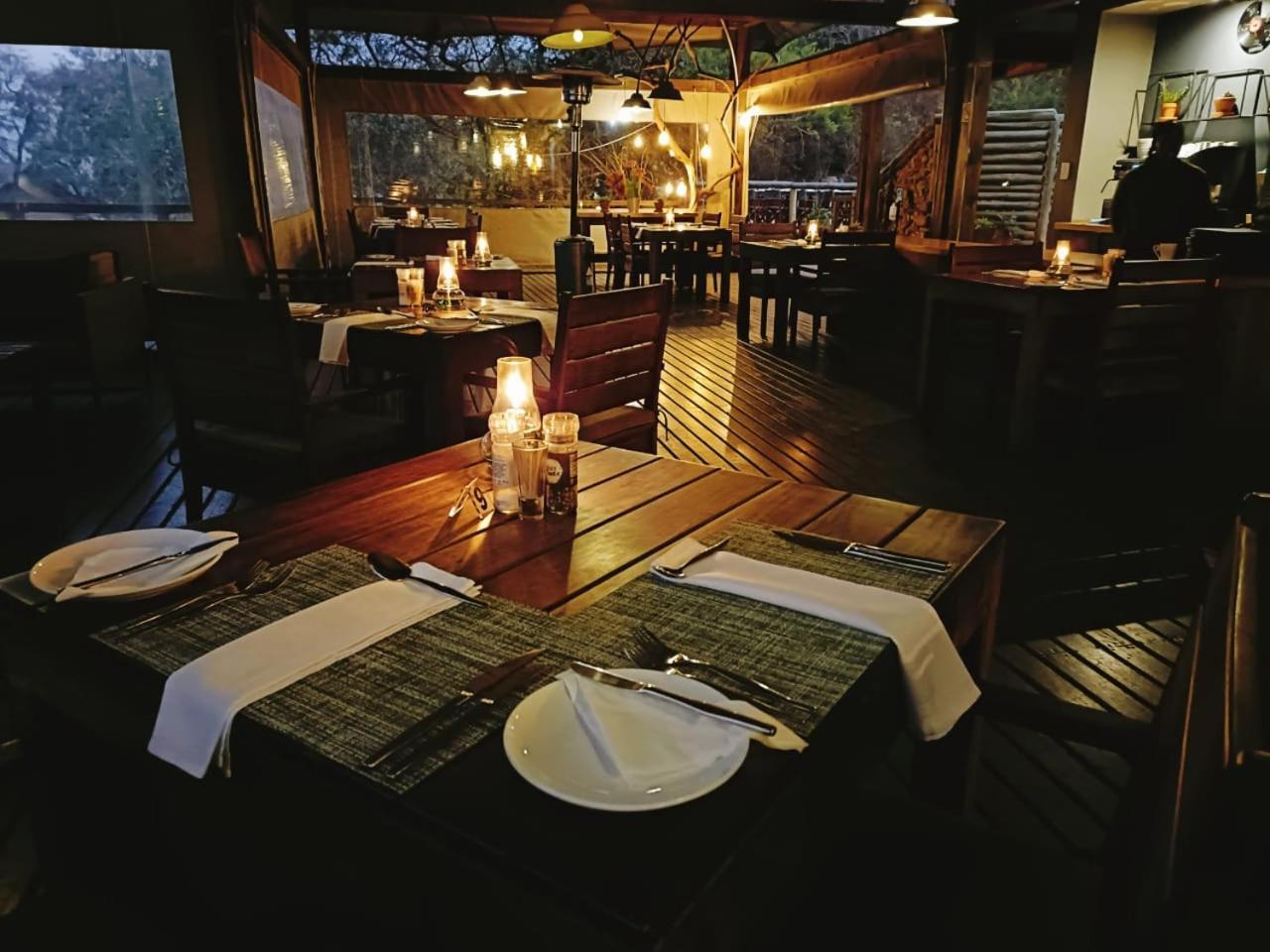 Ndhula Luxury Tented Lodge 화이트 리버 외부 사진