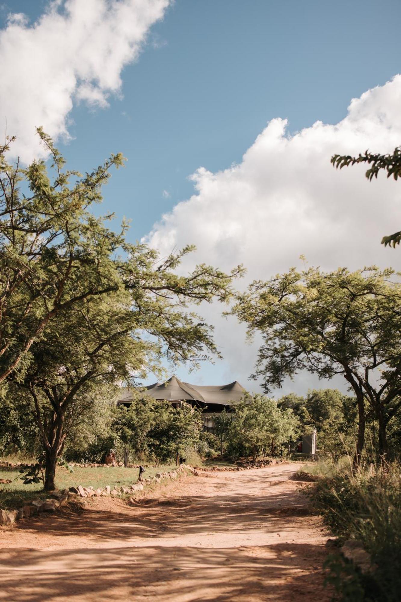 Ndhula Luxury Tented Lodge 화이트 리버 외부 사진