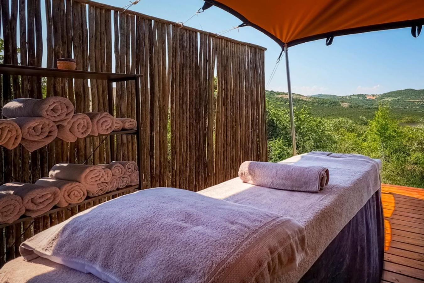 Ndhula Luxury Tented Lodge 화이트 리버 외부 사진