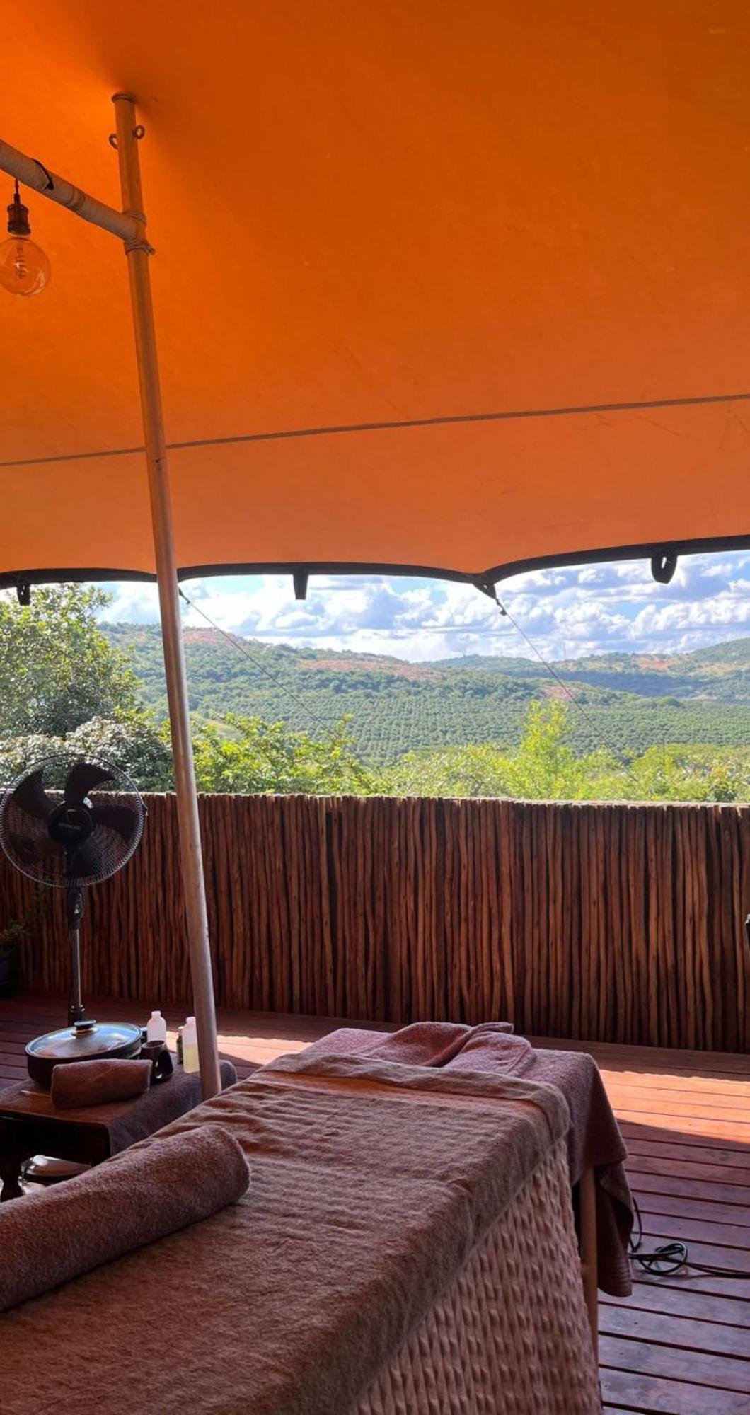 Ndhula Luxury Tented Lodge 화이트 리버 외부 사진