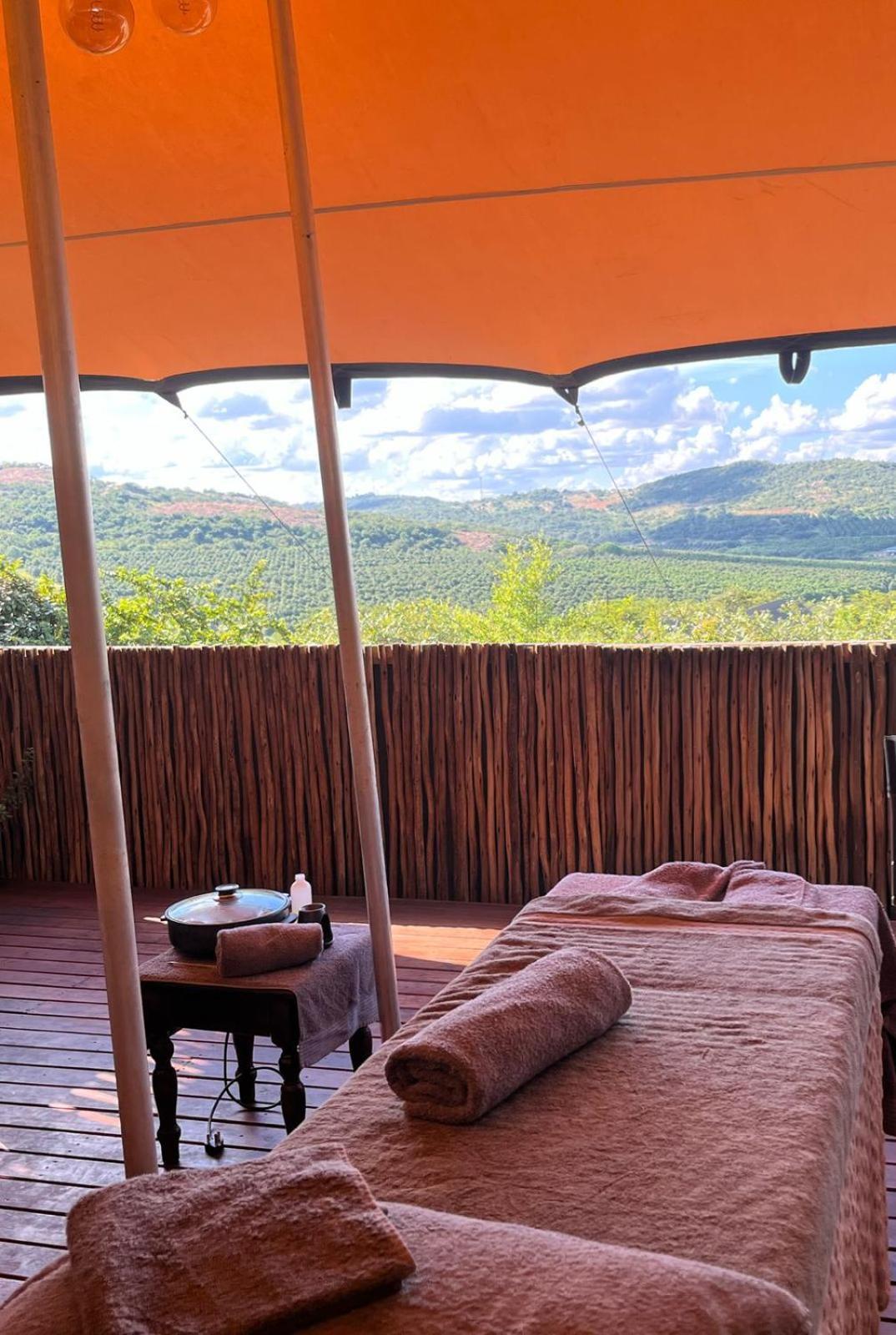 Ndhula Luxury Tented Lodge 화이트 리버 외부 사진