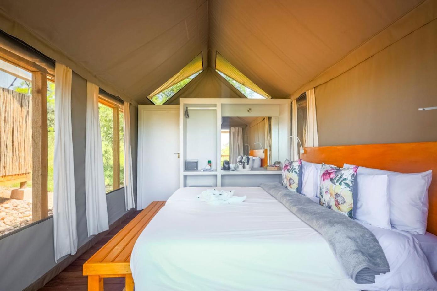 Ndhula Luxury Tented Lodge 화이트 리버 외부 사진